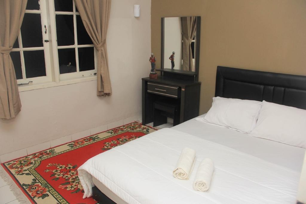 Pele Guesthouse Bandung Eksteriør billede