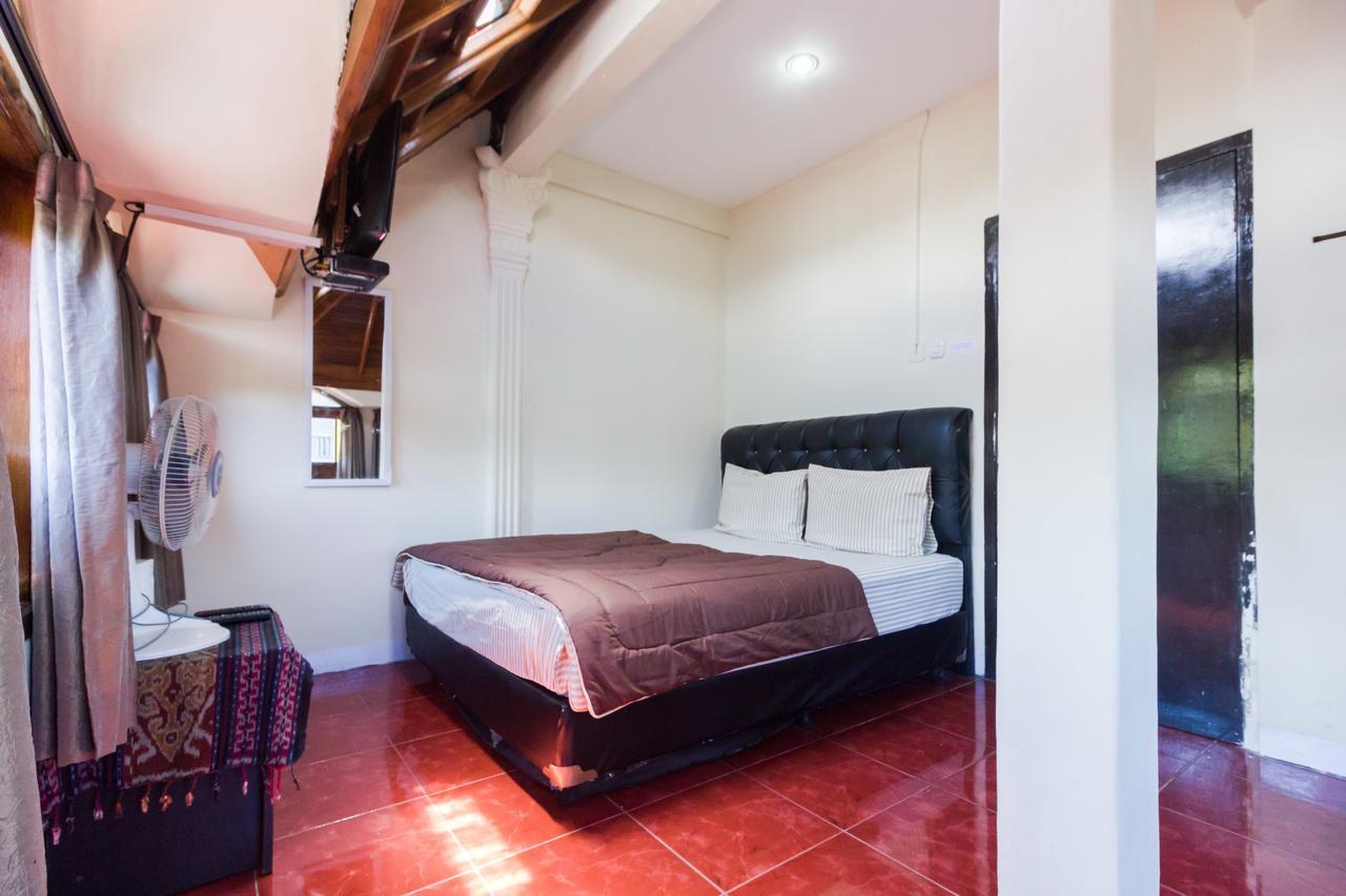 Pele Guesthouse Bandung Eksteriør billede