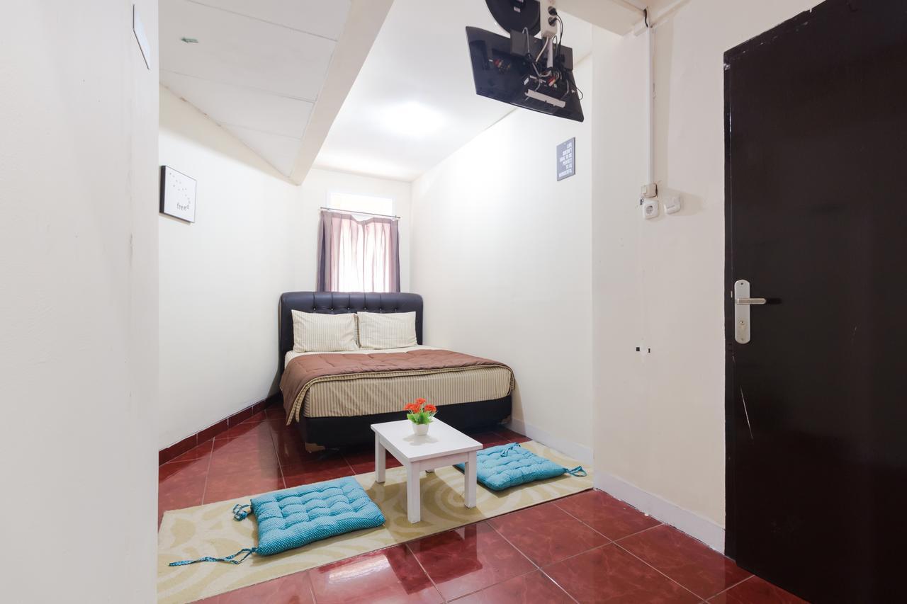 Pele Guesthouse Bandung Eksteriør billede