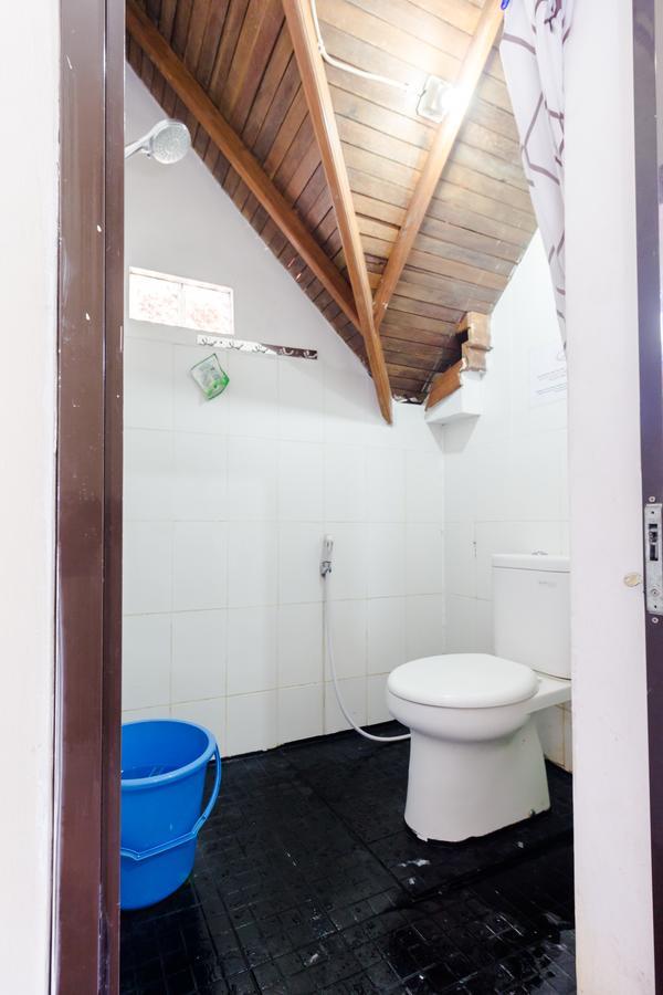 Pele Guesthouse Bandung Eksteriør billede